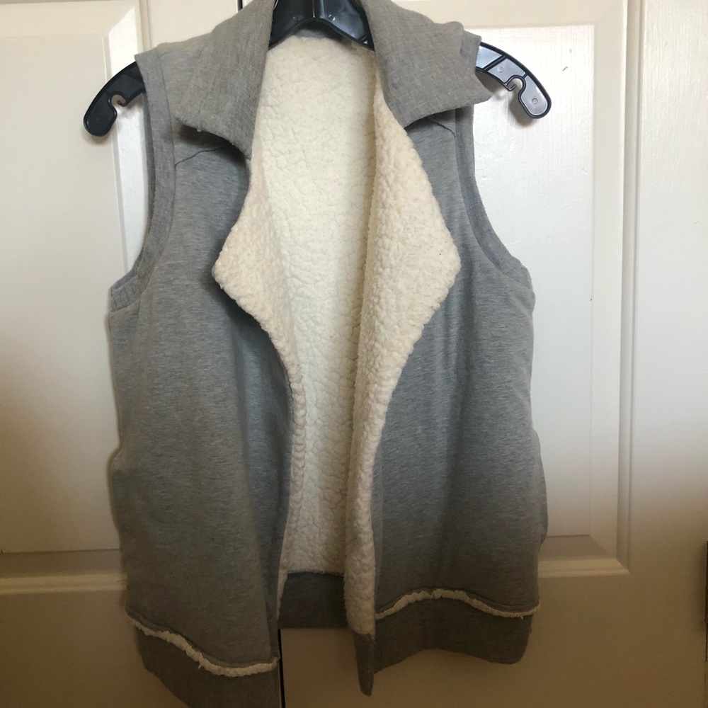 Splendid reversible vest